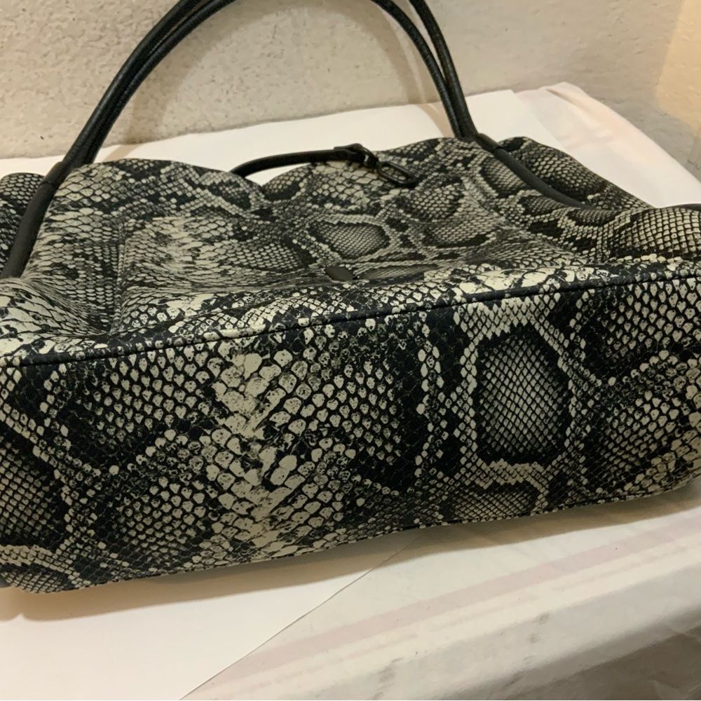 Thacker Tery Tote Black & White Python - image 6
